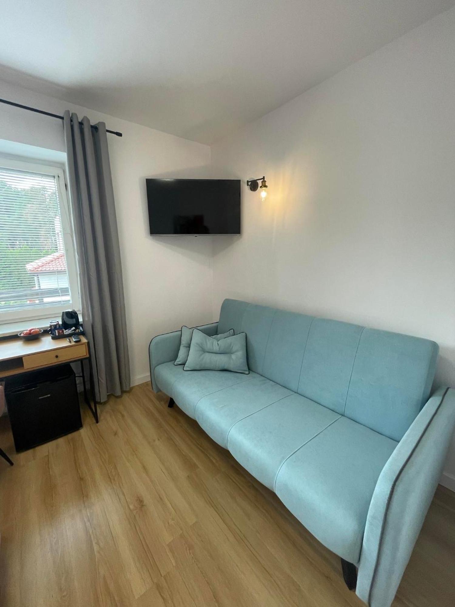 Auberge de jeunesse Terminal Family Airport à Poznań Extérieur photo